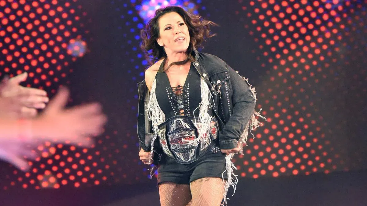 Mickie James Recalls Standing Firm on Bringing the TNA Knockouts Title to WWE’s 2022 Royal Rumble