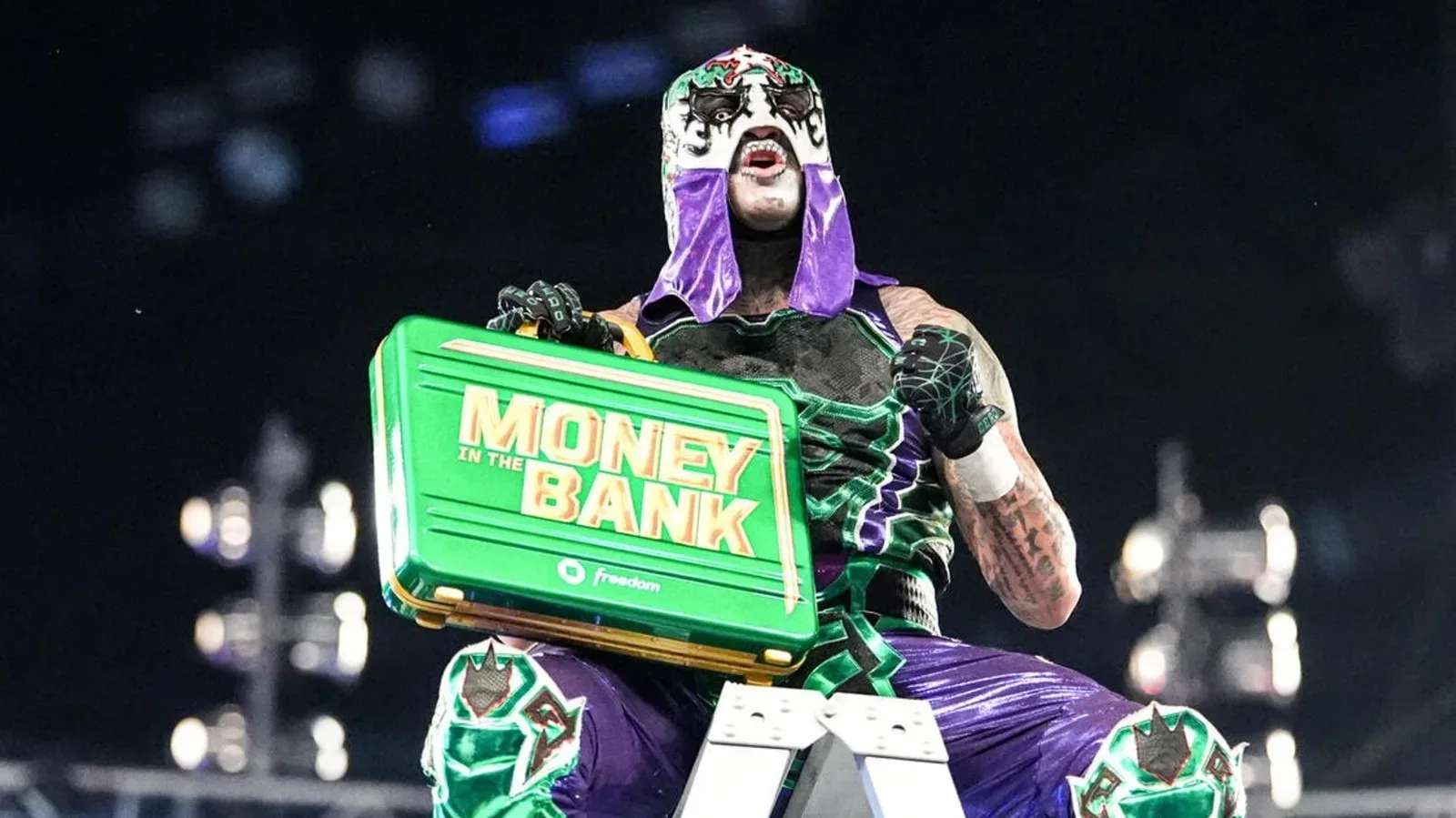 Penta Says He Will Take His Time Before Money in the Bank Cash-In, Eyes Roman Reigns Rematch