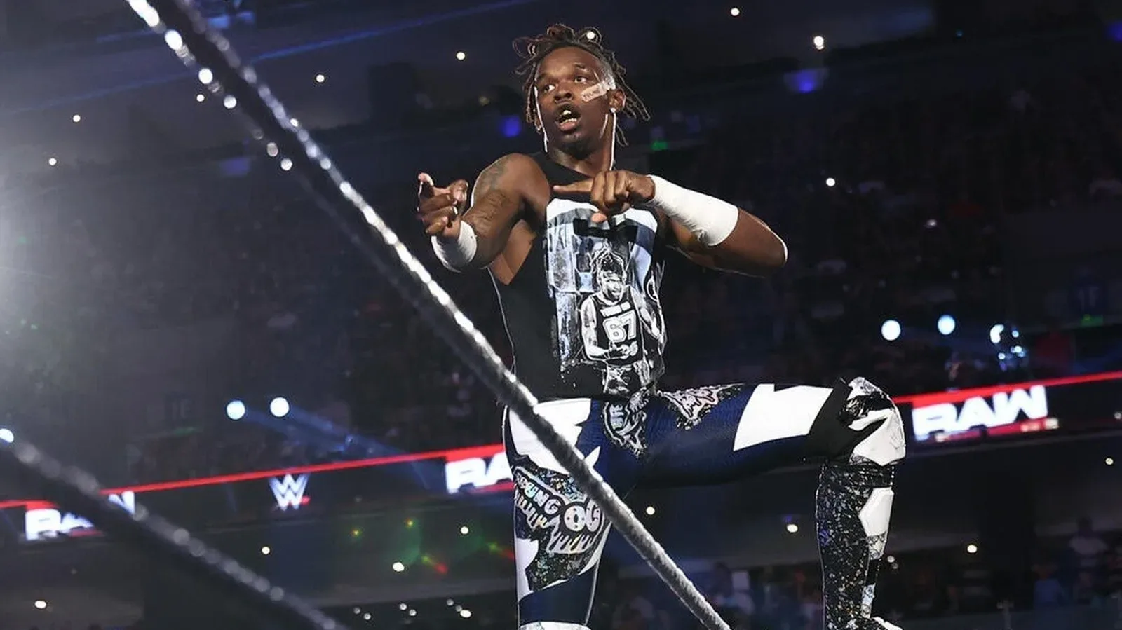 Je’Von Evans Reflects On Studying Penta Before Their WWE Brotherhood