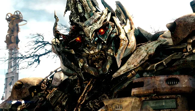 Megatron Name-Drops GCW, MDK Gang and Tiger Driver ’91 at Universal Studios Hollywood