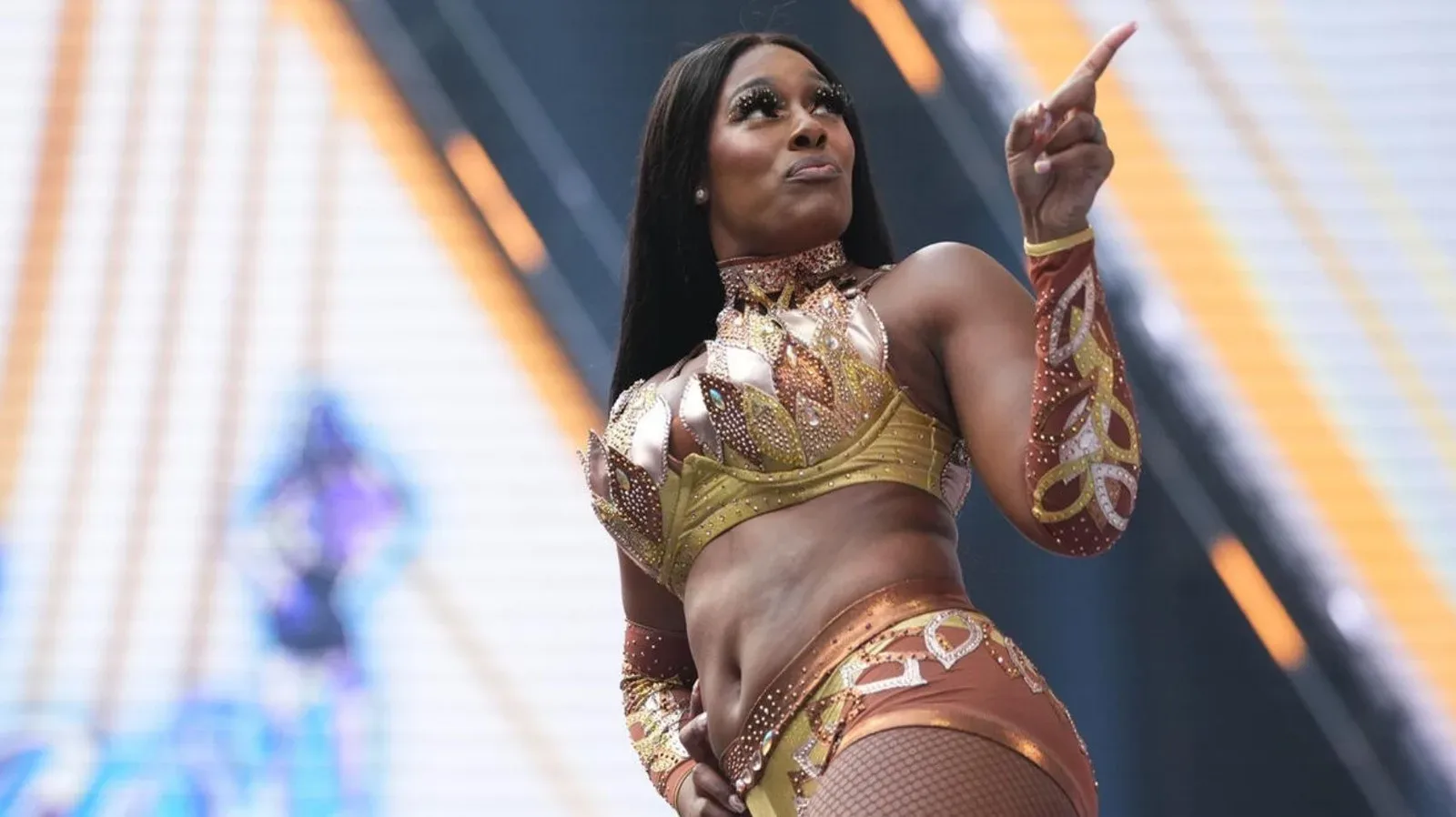Lash Legend Outlasts Charlotte Flair and Giulia to Qualify for Women’s Money in the Bank