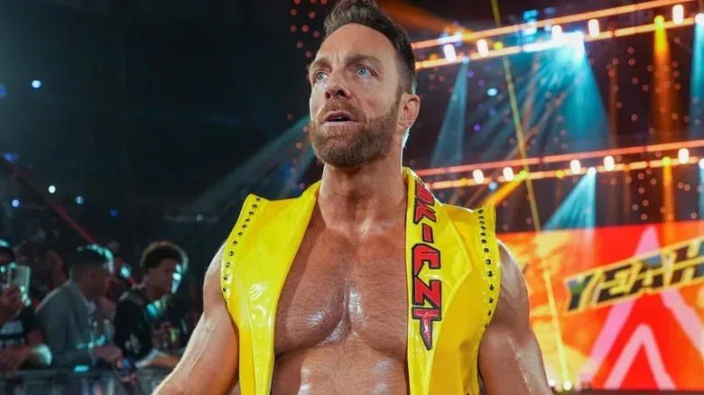 LA Knight heads down the ramp to the ring before his World Heavyweight Championship match against Roman Reigns at WWE Money in the Bank 2026.