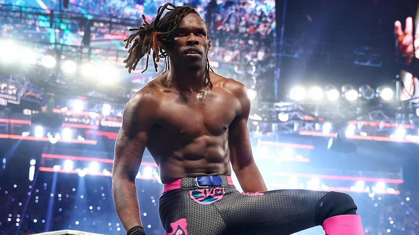Je'Von Evans Reflects On Hating The Authority And Seth Rollins' Shield Betrayal As A Fan